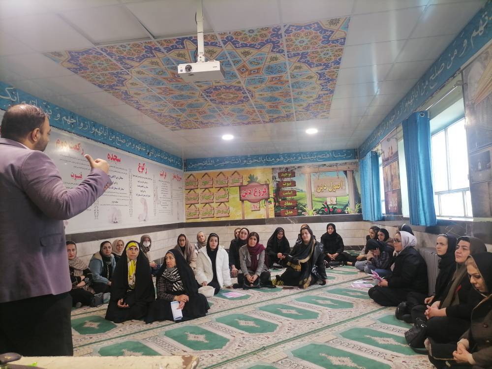 برگزاری کارگاه آموزشی فرزندپروری و تاب آوری در مدرسه حضرت زینب (س) شهرستان قدس